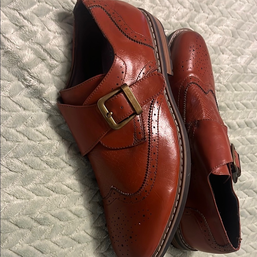 Timeless Brown Leather Oxford Shoes with Wingtip and Buckle Detailing